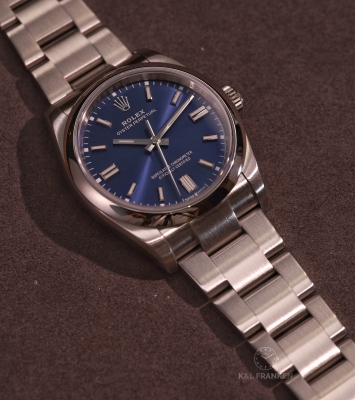 Đồng hồ Rolex Oyster Perpetual Blue Sunbrust Dial 