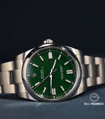 Đồng hồ Rolex Oyster Perpetual 41mm Green Dial 