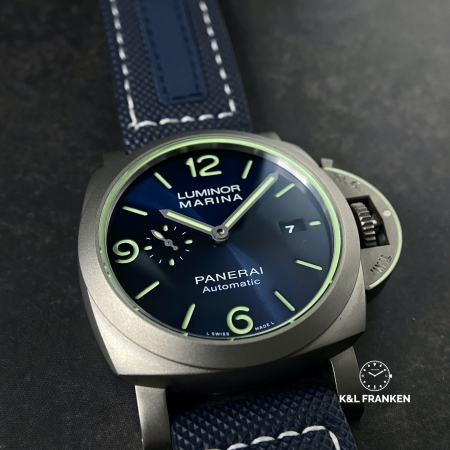 ng h Panerai 70th Titanium