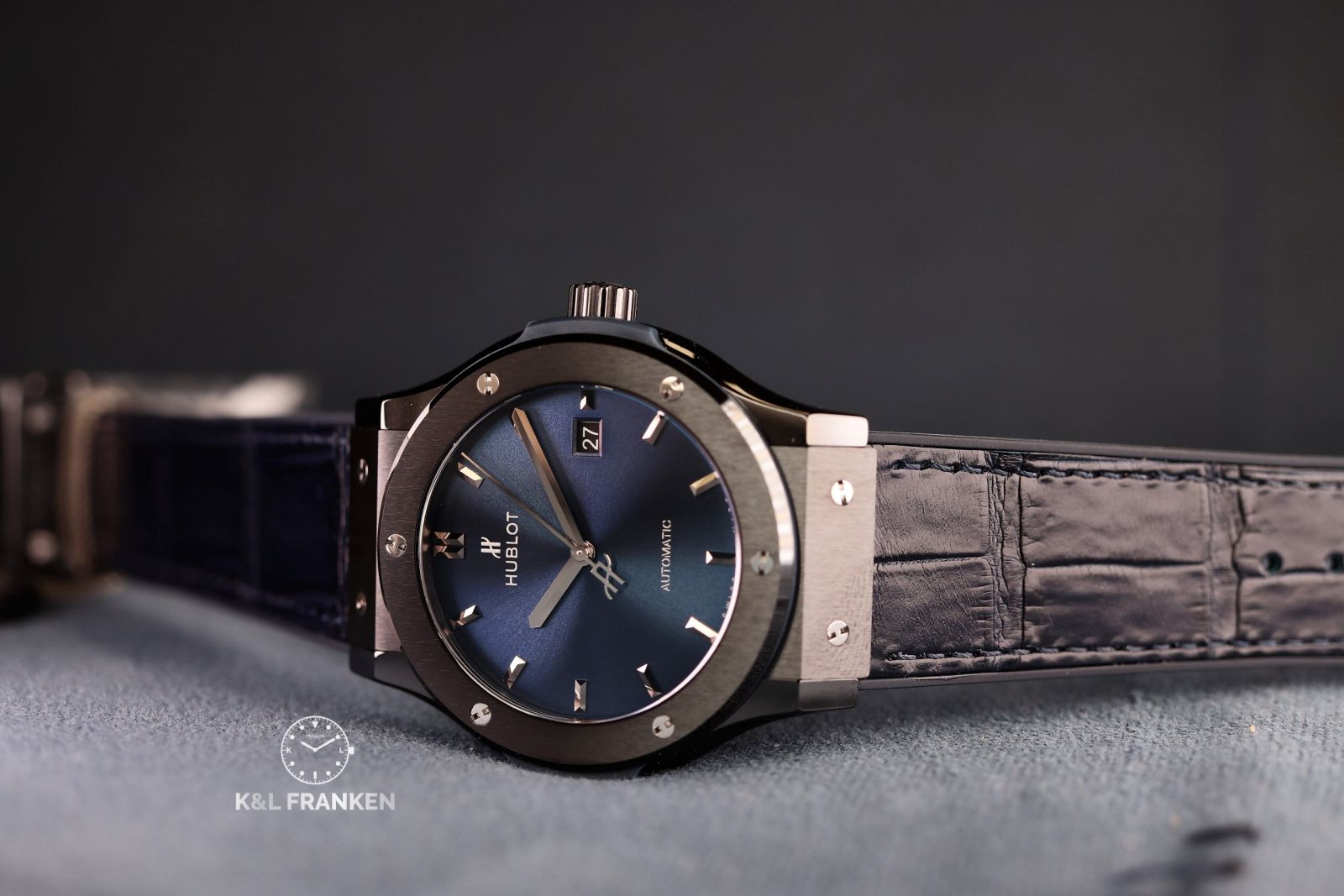 Sự khác biệt giữa đồng Hồ Hublot Classic Fusion Titanium Và Hublot Fusion Ceramic